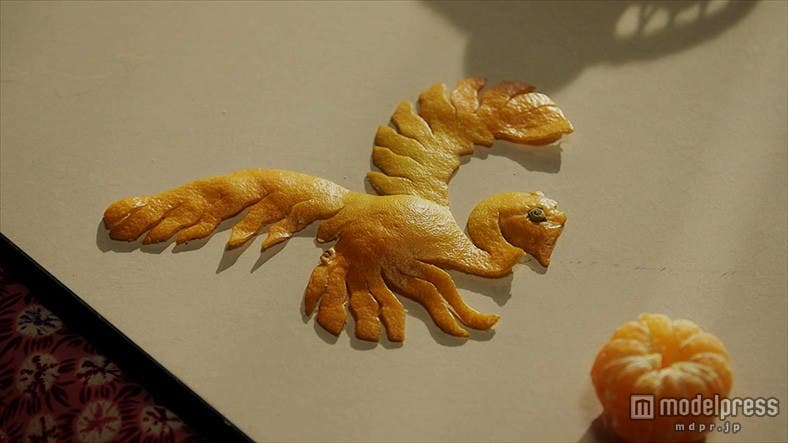 みかんアートを披露