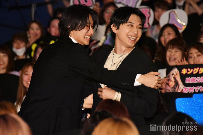 映画「キングダム」初日舞台挨拶より/山崎賢人、吉沢亮(C)モデルプレス