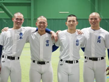 神戸国際大付の4枚看板がそろってブルペン 3投手復帰でセンバツへ上々