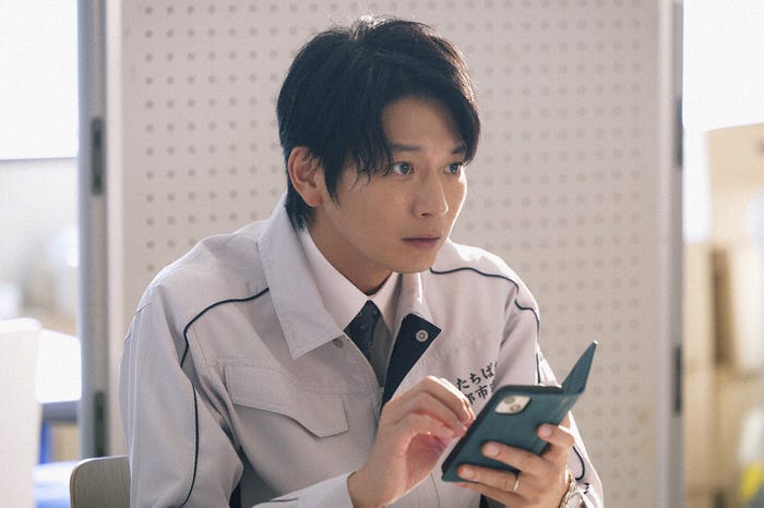 向井理「ライオンの隠れ家」第1話(C)TBS