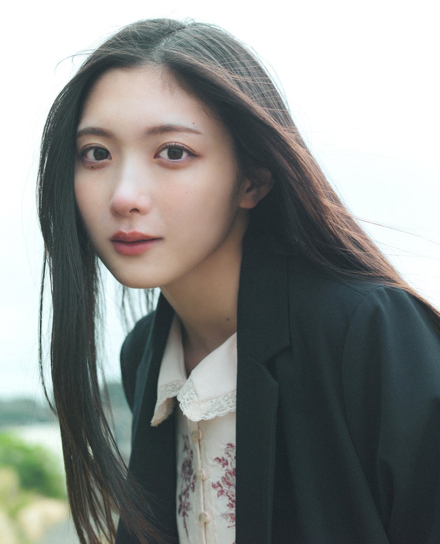 谷口愛季：撮影／細居幸次郎、スタイリング／武久真理江、ヘアメイク／田村直子、デザイン／松本麻実（GROSVENOR design.）