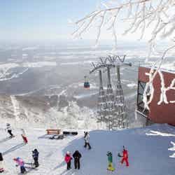 隣接するサホロリゾートスキー場/画像提供:クラブメッド