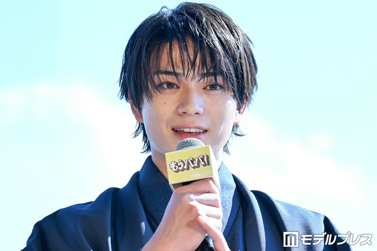 岩瀬洋志、写真撮るときの工夫明かす 参考にしているのは海外俳優・アイドルなど【もうパパ！】
