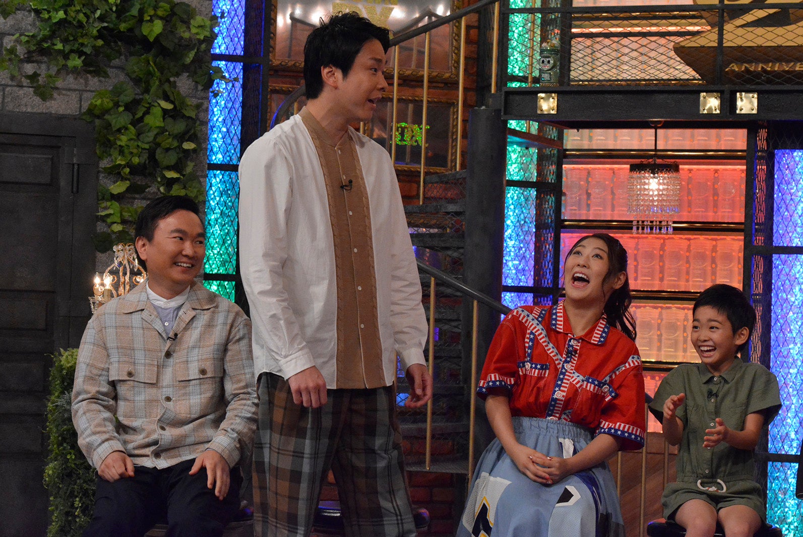 かまいたち、西野未姫、村山輝星（C）読売テレビ