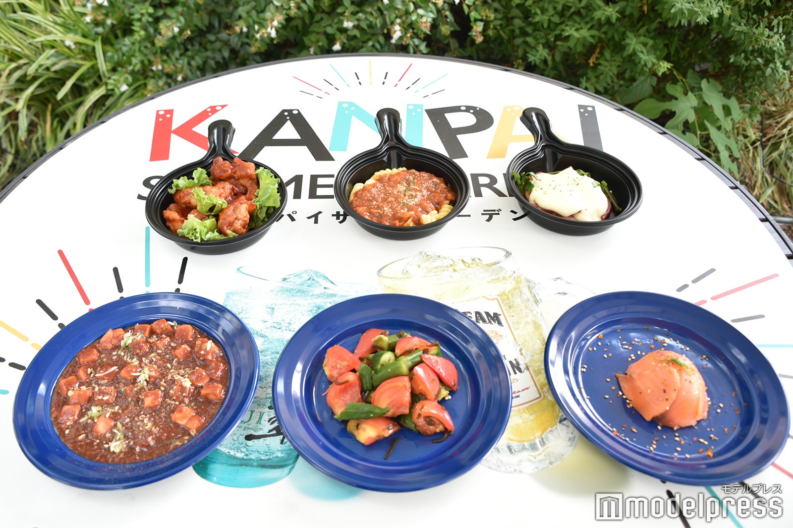 井桁弘恵も試食！コラボメニュー（C）モデルプレス