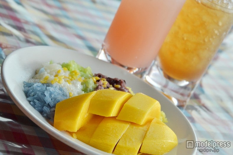 バンコクの景色もビュッフェも楽しめる「Baiyoke Floating Market」の「カオニャオマムアン」