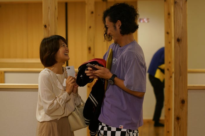 佐津川愛美、淵上泰史/「フリンジマン ~愛人の作り方教えます~」第5話より(画像提供:テレビ東京)