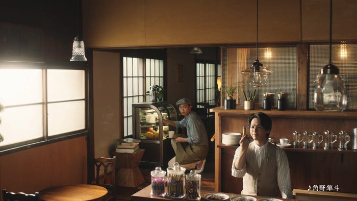 豊田裕大、中村倫也/「こだわりの発酵バター」篇より(提供写真)