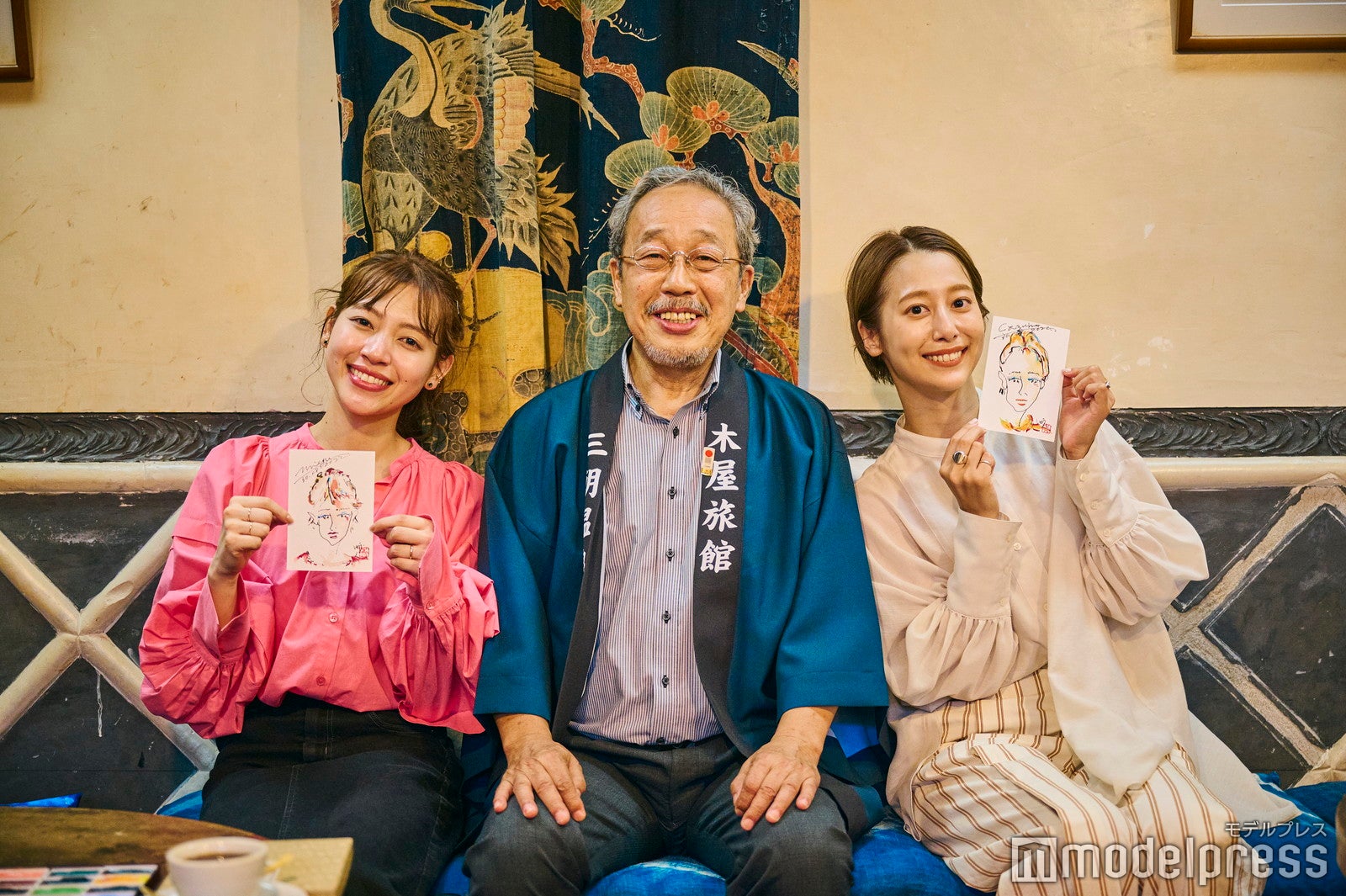お宿の社長に描いてもらえる美人画（似顔絵）（C）モデルプレス