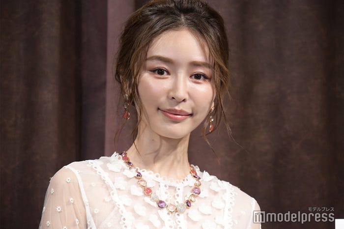 加治ひとみ(C)モデルプレス