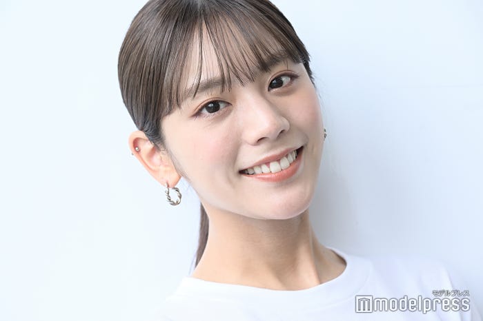 貴島明日香 (C)モデルプレス