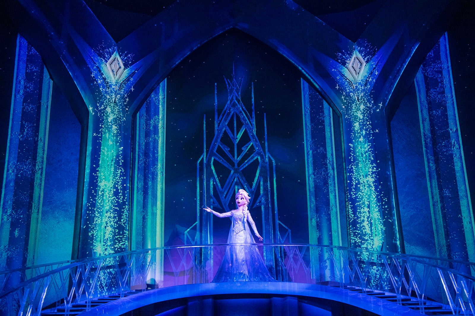 「フローズンキングダム」（C）Disney