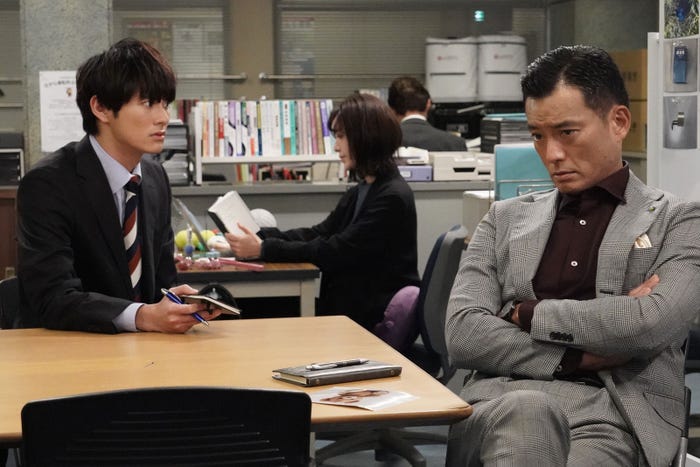 前田拳太郎、松本まりか、徳重聡「トクメイ!警視庁特別会計係」第4話(C)カンテレ