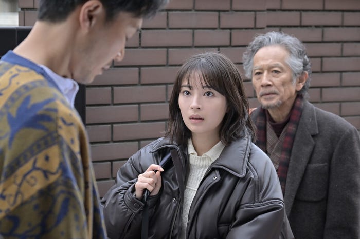 広瀬すず、間宮啓行「クジャクのダンス、誰が見た?」第6話(C)TBS