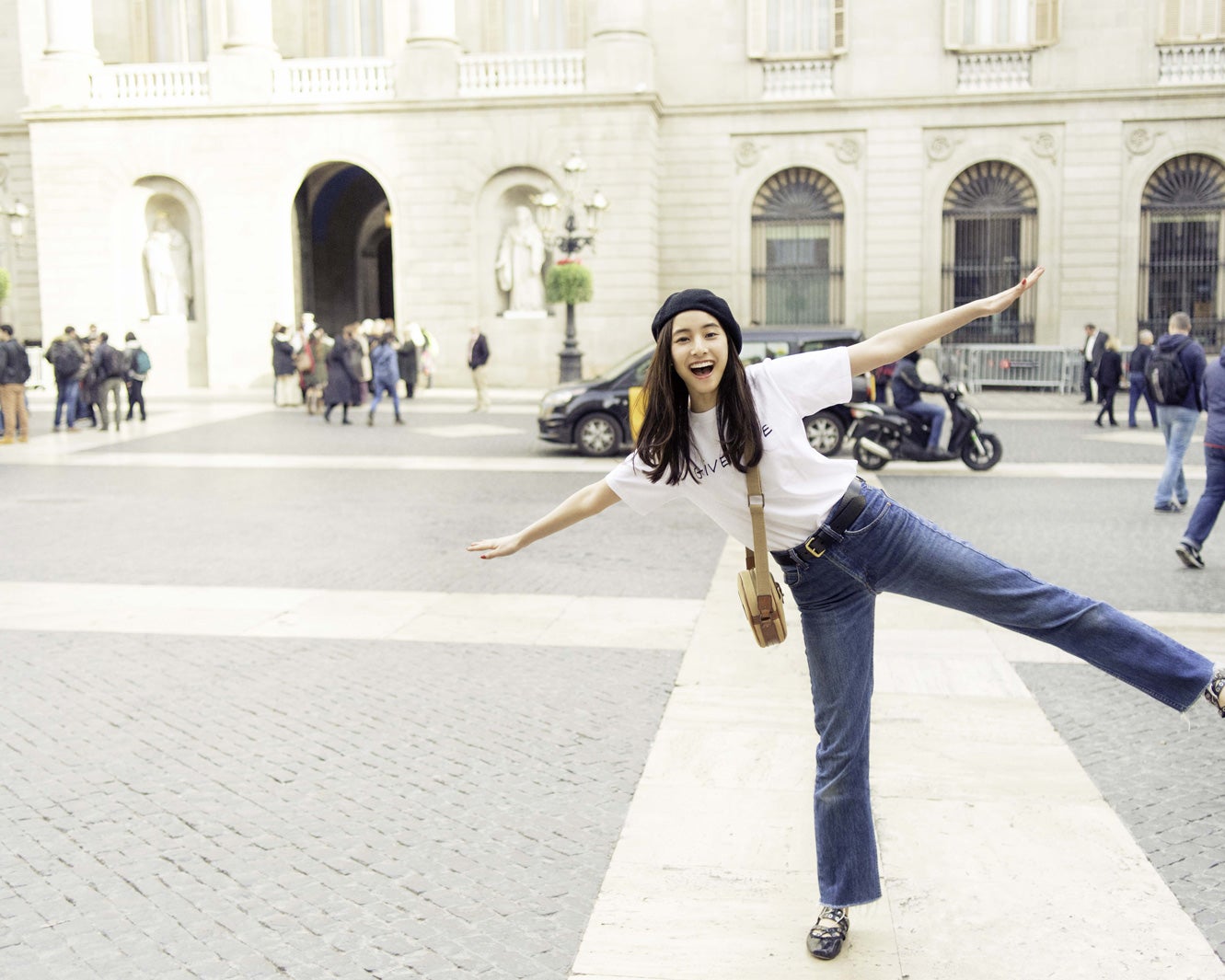新木優子／写真集「ガールフレンド」より（提供写真）