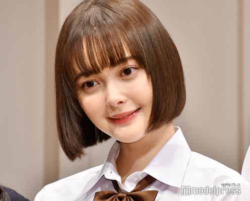 玉城ティナ、サプライズバースデーに驚き 22歳の抱負を明かす<受験ゾンビ>