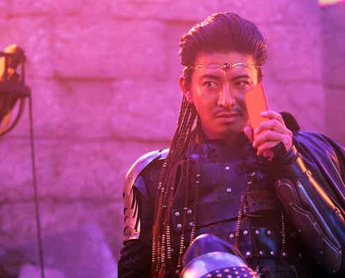 木村拓哉、現場スタッフ和ませる 総重量10kgの衣装で撮影