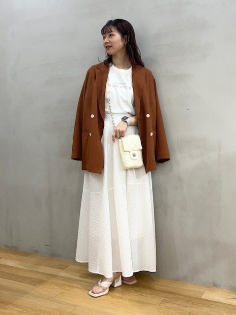 白スカート　コーデ