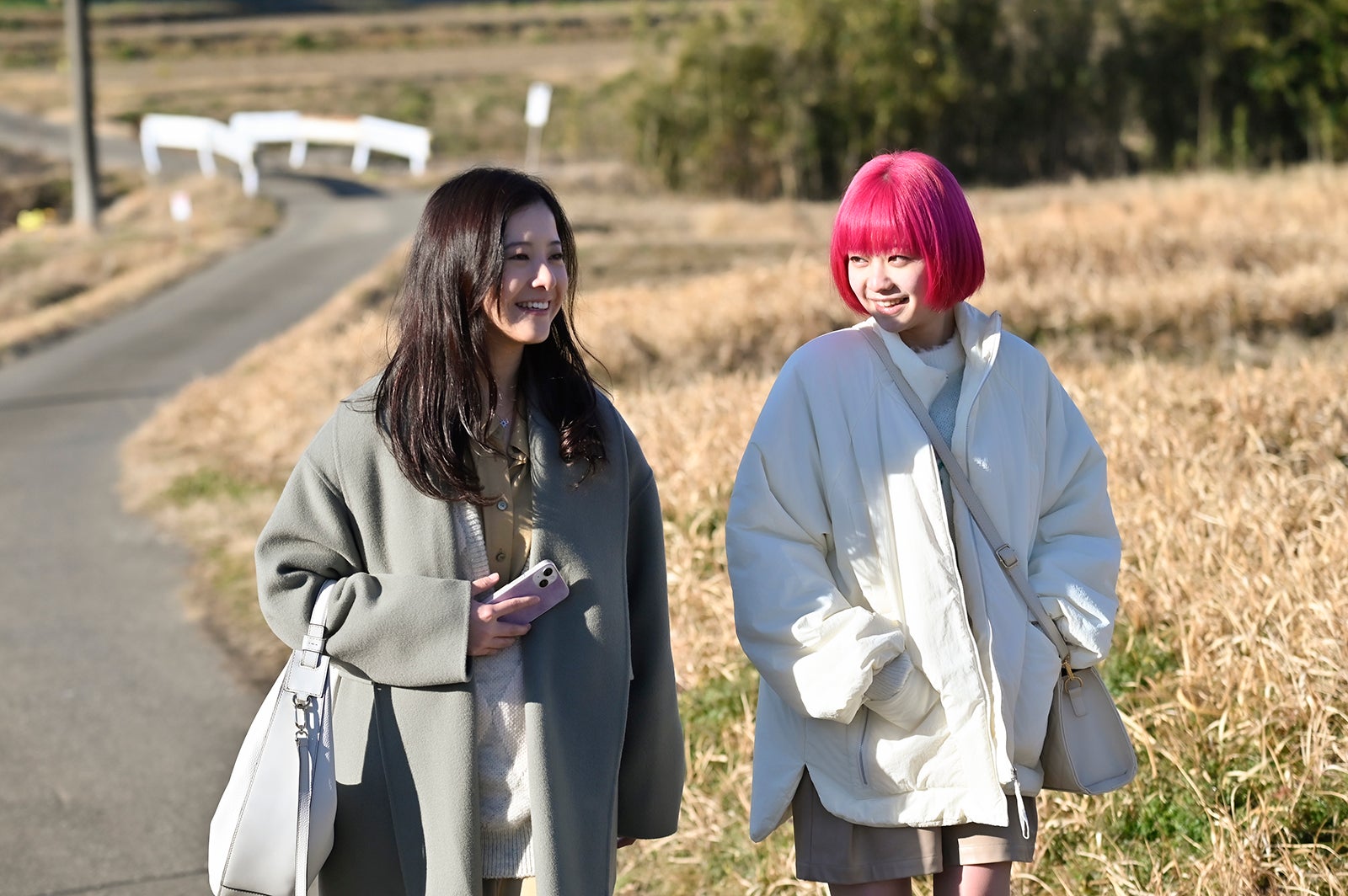 吉高由里子、吉柳咲良「星降る夜に」第6話（C）テレビ朝日