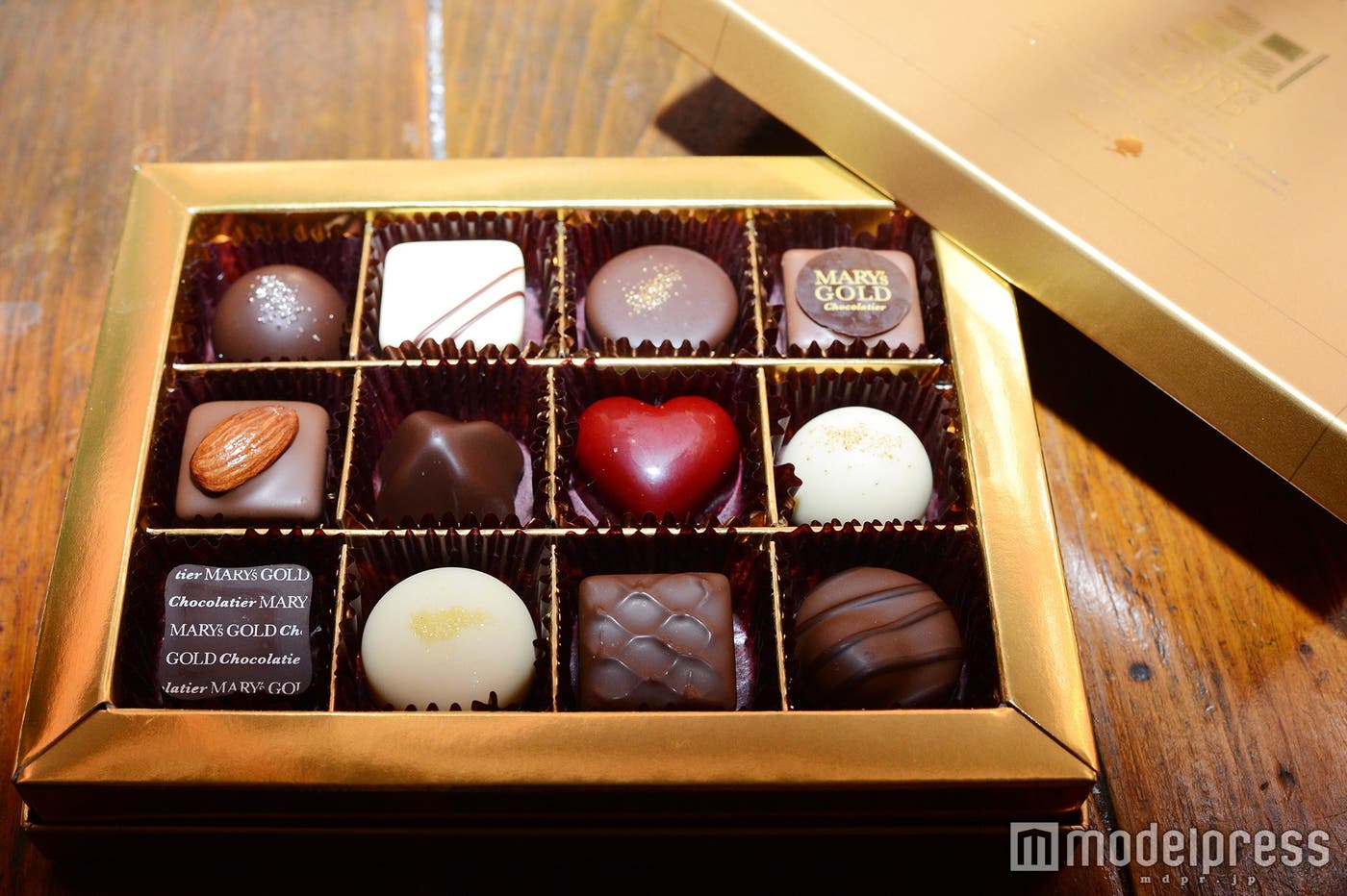 「メリーズゴールドショコラティエ ザ・ベスト」2,592円(本体価格2,400円)12個入(C)モデルプレス