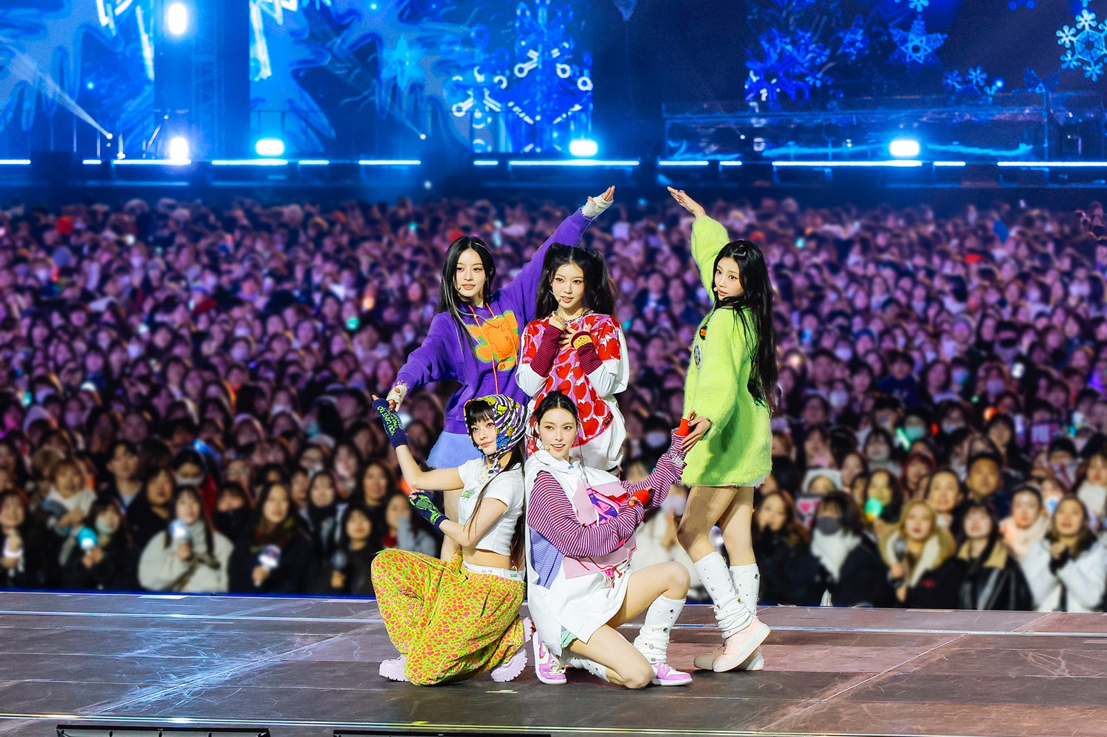 ILLIT「2025 MUSIC BANK GLOBAL FESTIVAL IN JAPAN」撮影：上山陽介、木村泰之、石井亜希、堀内レイ