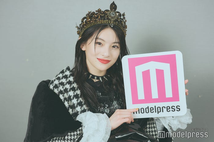 モデルプレスのインタビューに応じた出口夏希(C)モデルプレス