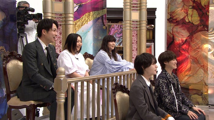 (上段左から)河井ゆずる、海原やすよ、海原ともこ(下段左から)大西流星、大橋和也(C)フジテレビ