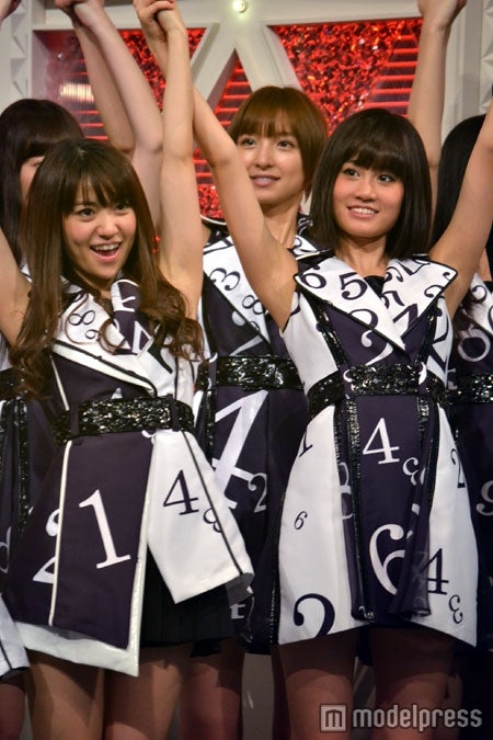 リハーサルに臨むAKB48