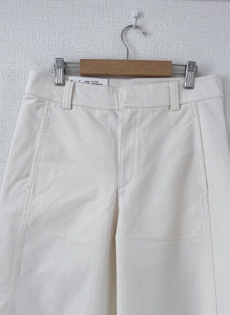 ユニクロ　ジャージーバレルレッグパンツ　BEIGE　ウエスト部分