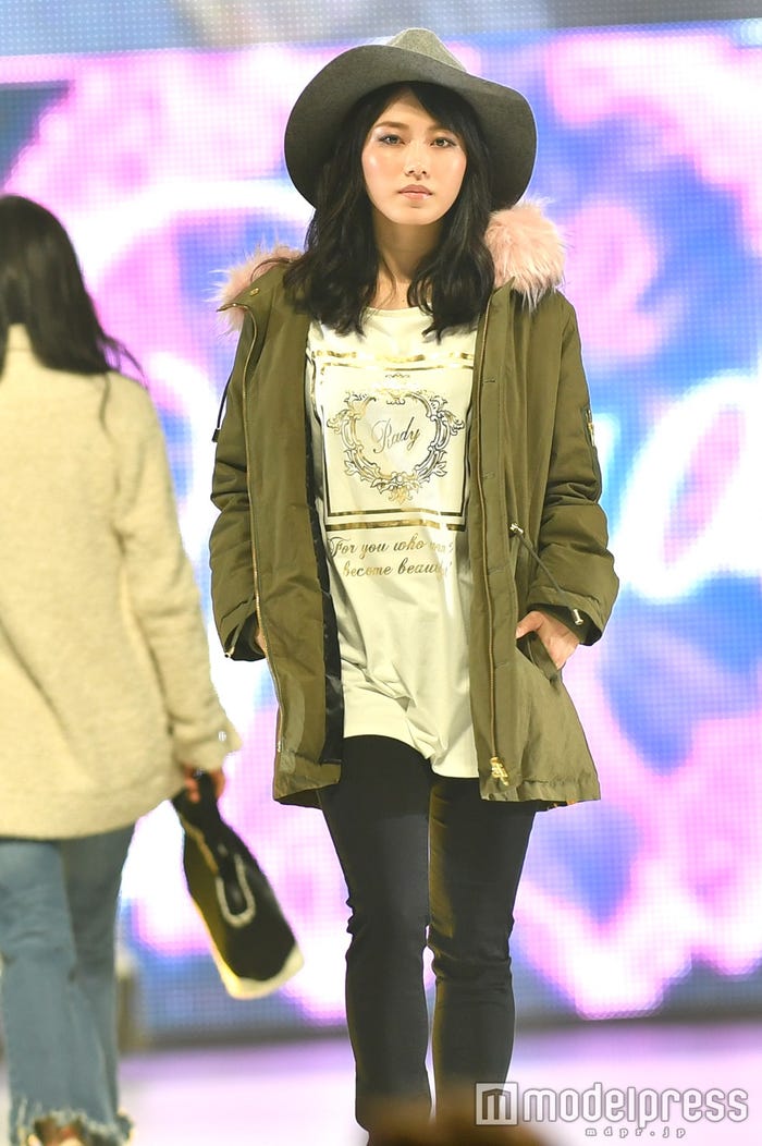 横山由依(C)モデルプレス