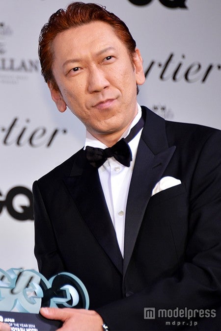 布袋寅泰 美人長女の写真公開 美脚露わの抜群スタイルに絶賛の声 モデルプレス
