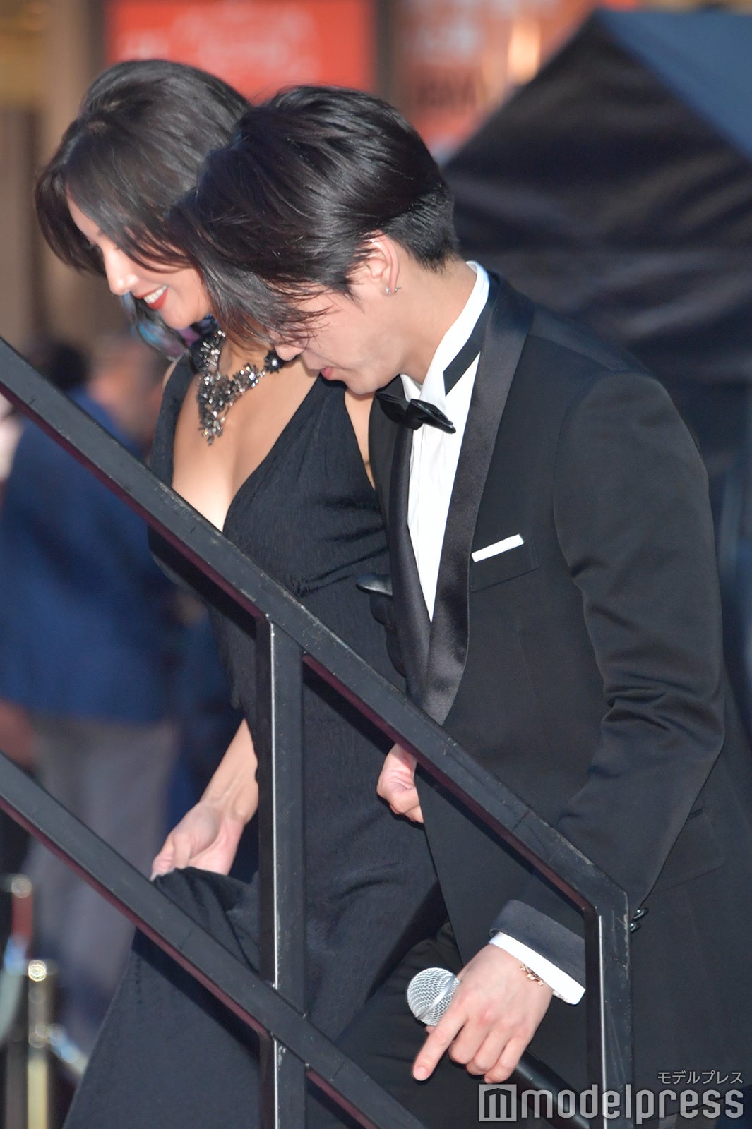 菜々緒、亀梨和也（C）モデルプレス