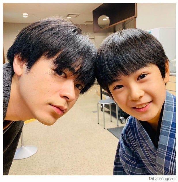 「おちょやん」成田凌＆幼少期演じる中須翔真の2ショットに「似てる」「そっくり」の声相次ぐ