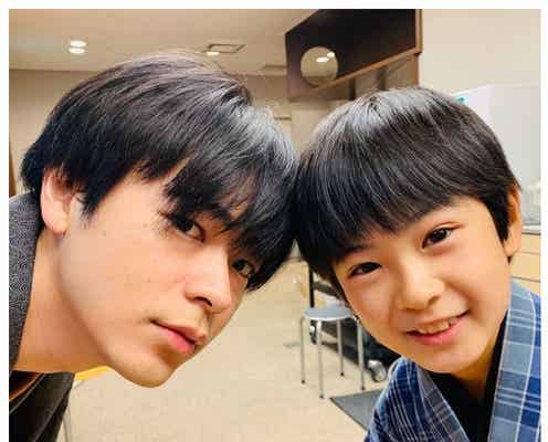 「おちょやん」成田凌&幼少期演じる中須翔真の2ショットに「似てる」「そっくり」の声相次ぐ
