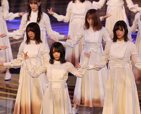 再スタートの櫻坂46、決意の迫力パフォーマンスに内村光良も称賛「凛としたパフォーマンスでした」<紅白本番>