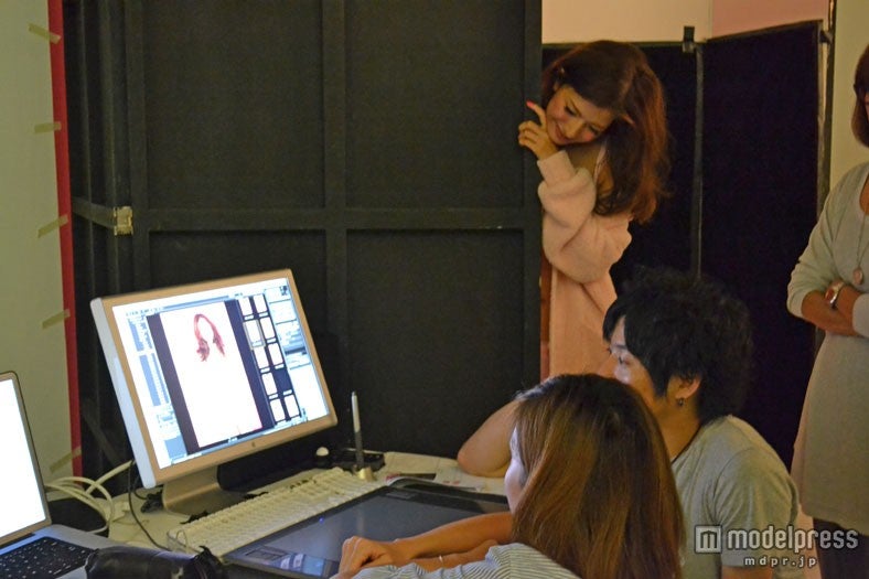 スザンヌ撮影オフショット