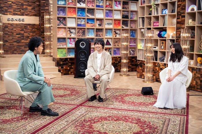 大泉洋、三浦大知、上白石萌歌 (C)NHK