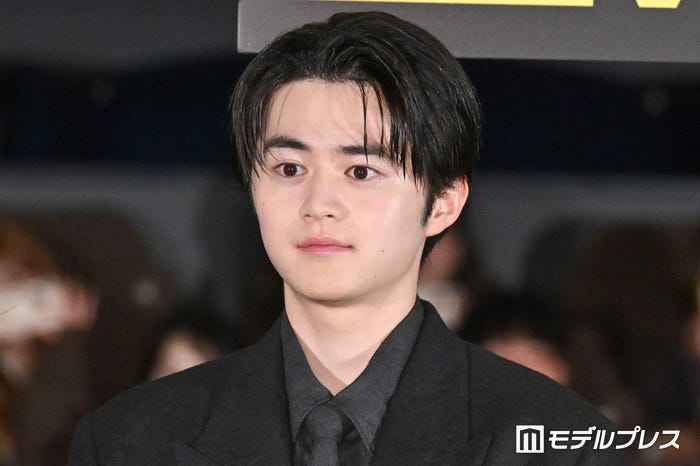 鈴鹿央士(C)モデルプレス