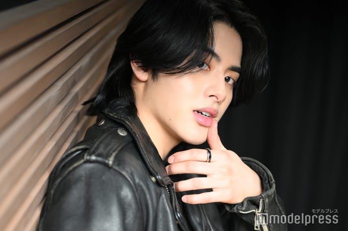 ISSEI(C)モデルプレス