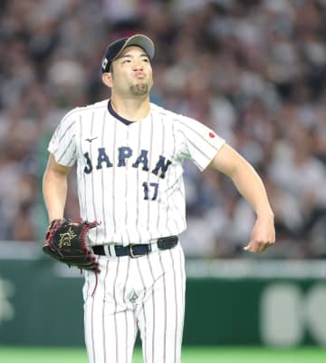 菊池雄星がわずか5球で先制点を失う いきなり3連打浴びる→初回3失点 鈴木弾直後の二回は三者凡退で立ち直る