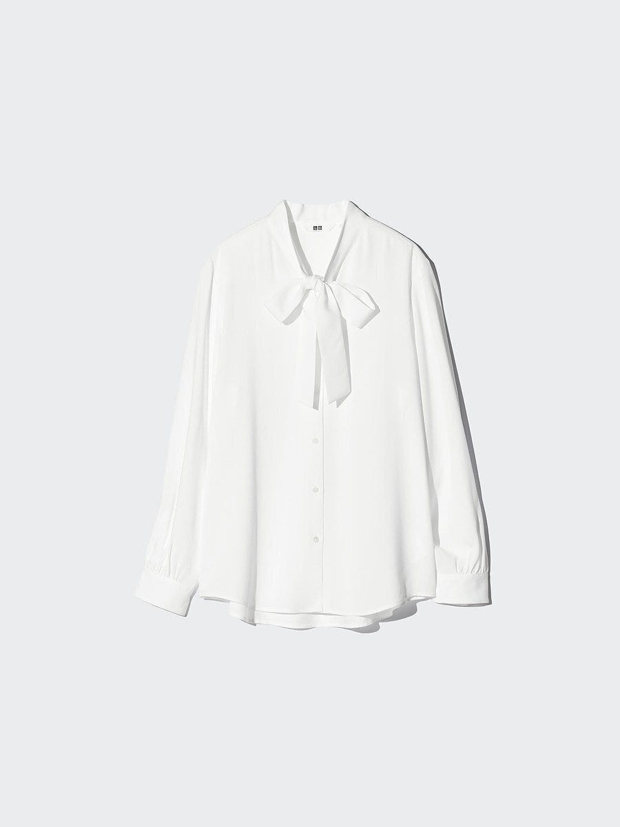 ユニクロのレーヨンボウタイブラウス