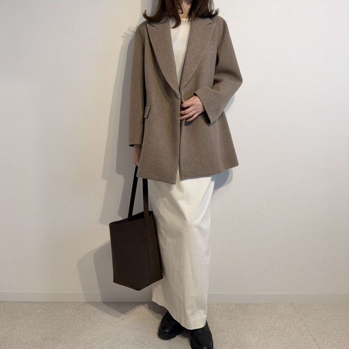 Curensologyウールボンディングジャケット Curensologyウールボンディングジャケットとタイトスカートコーデ