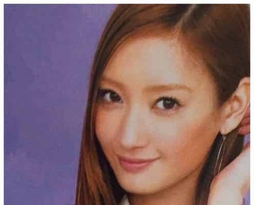 菜々緒「10年前のマイルドな私」茶髪ロング姿に反響「変わらず美しい」