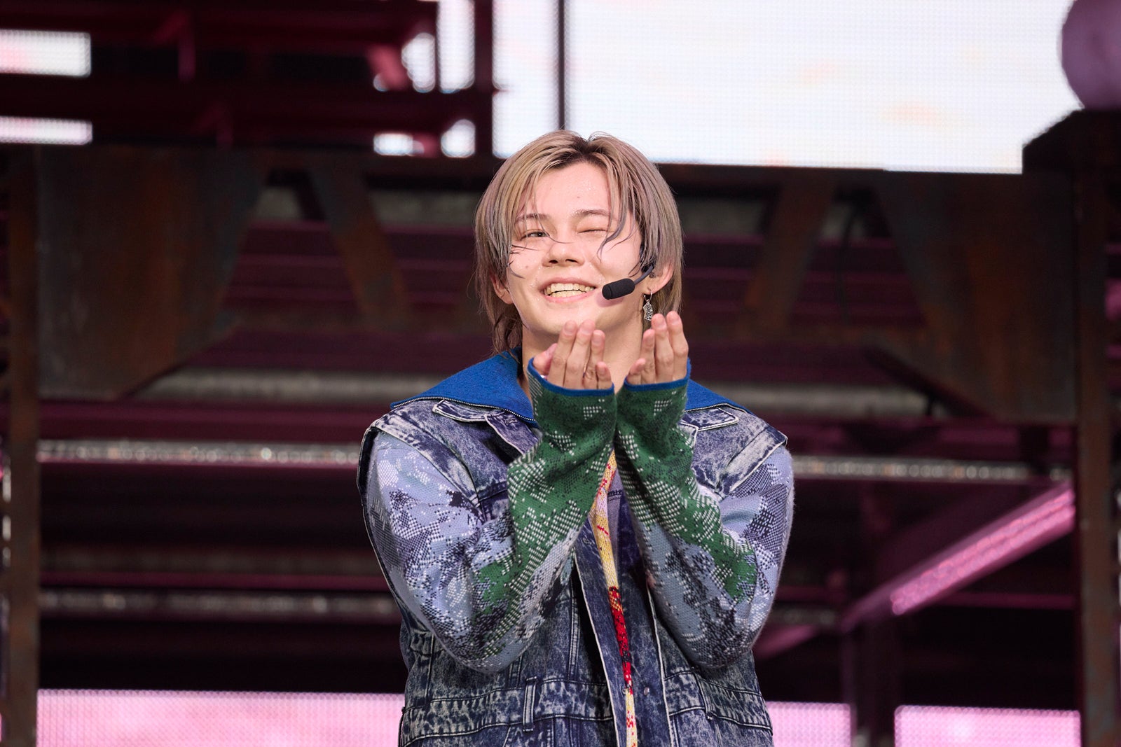 カイ／撮影：米山三郎・笹森健一