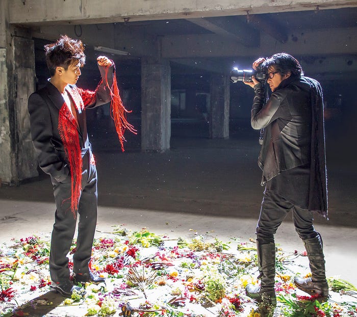 岩田剛典3rd 写真集『Spin』撮影:永瀬正敏/講談社(写真提供:講談社)