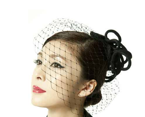 竹内結子、クールビューティに14変化 独占画像を入手