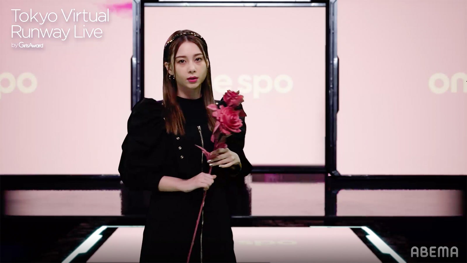 Niki（C）Tokyo Virtual Runway Live by GirlsAward （C）AbemaTV, Inc.