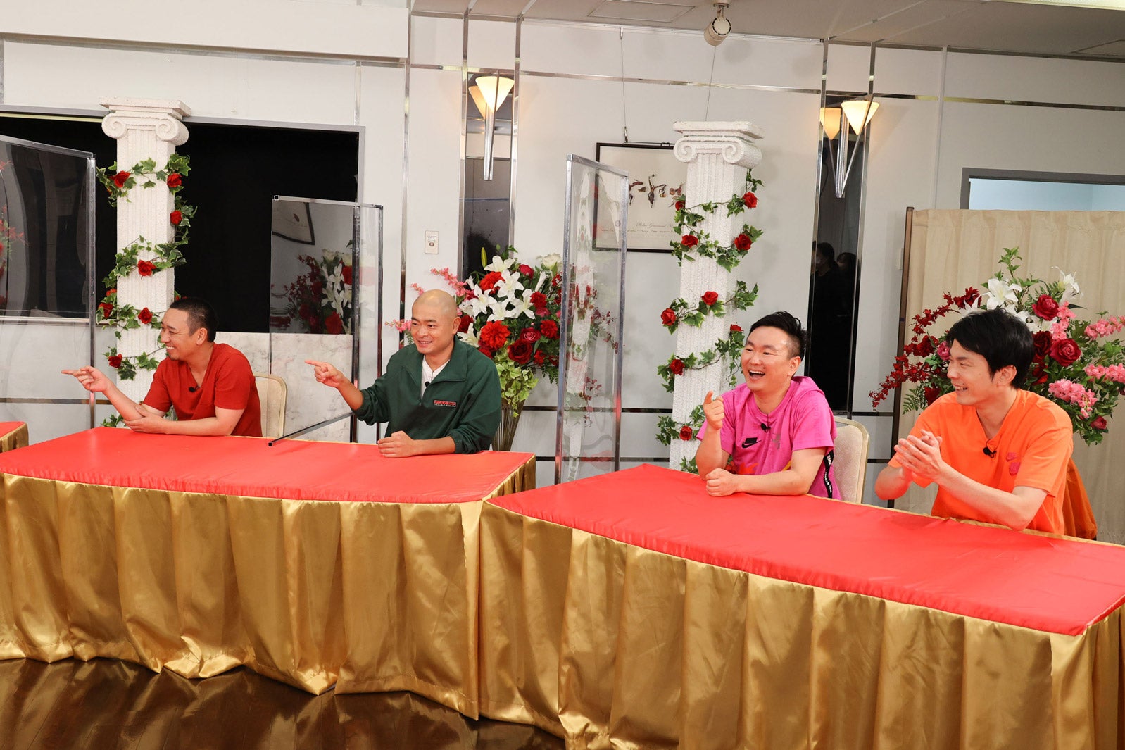 （左から）大悟、あばれる君、山内健司、濱家隆一 （C）カンテレ