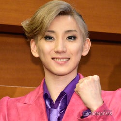 ジャニーズjr Sixtones 京本大我 初主演舞台で 猫メイク 披露 座長ぶりは 父 京本政樹は観劇に来る Boss Cat モデルプレス