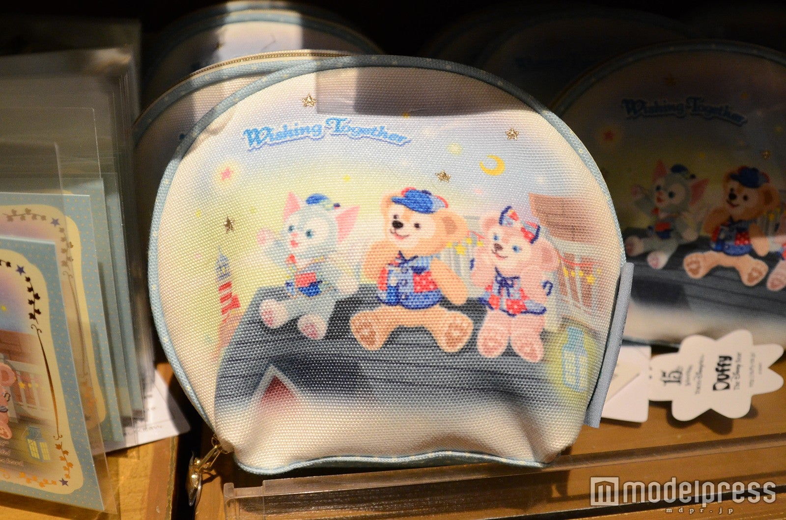 ポーチ￥1900（C）モデルプレス